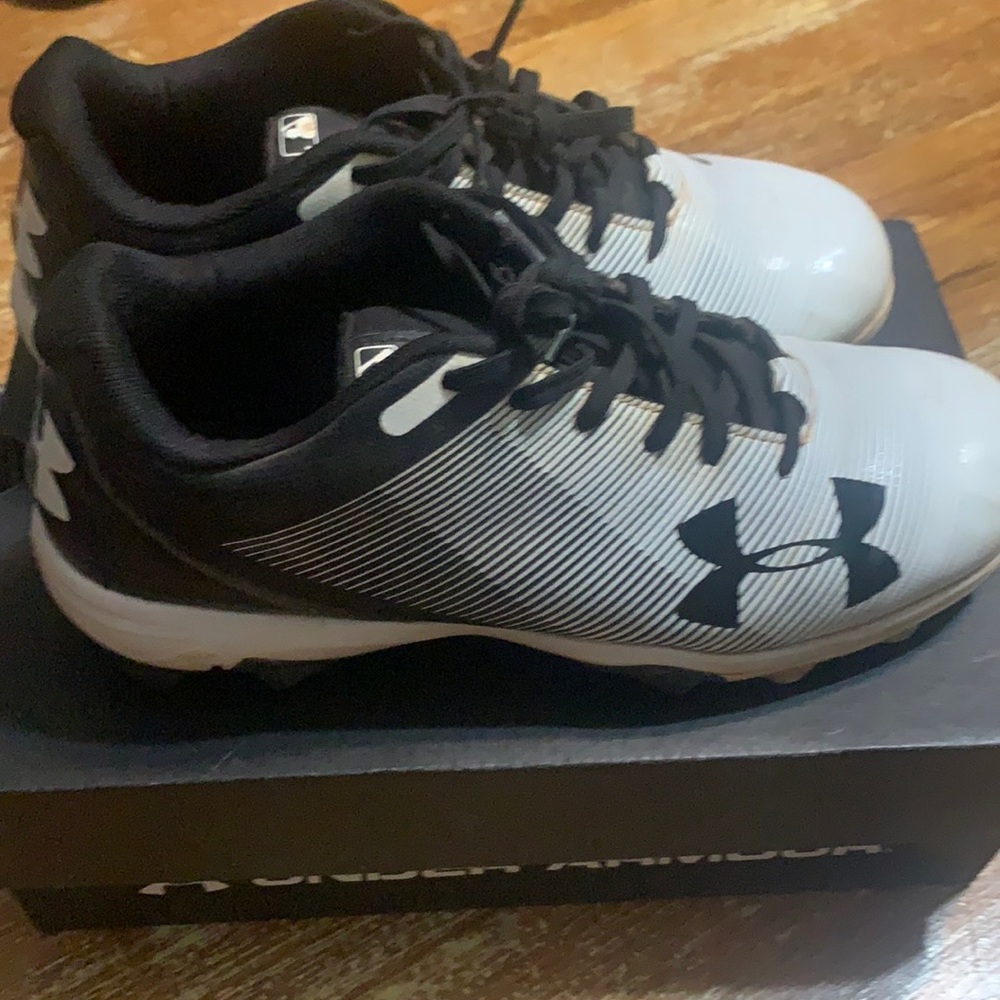 Under Armour Baseball Cleats